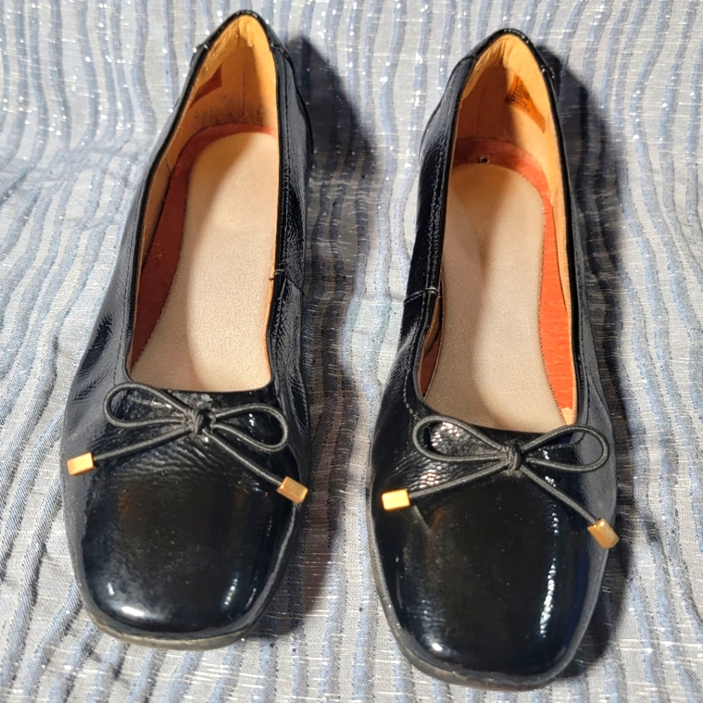 Clarks Shoes Candra Light Ballet Flats Patent Leather Black Women SZ 5 EUC